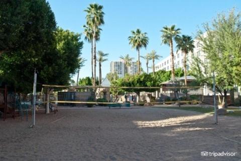 פיניקס Midtown Garden Hotel מראה חיצוני תמונה