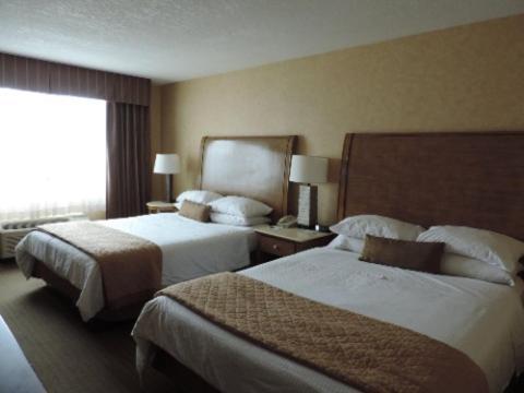 פיניקס Midtown Garden Hotel מראה חיצוני תמונה